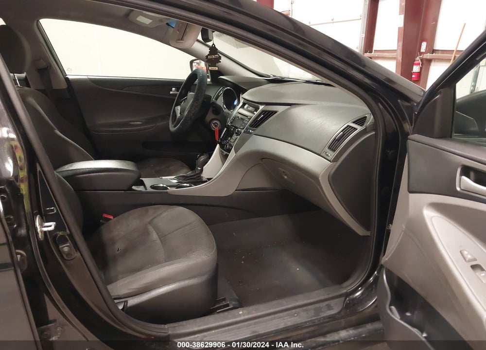 2013 HYUNDAI SONATA GLS VIN: 5NPEB4AC0DH611736