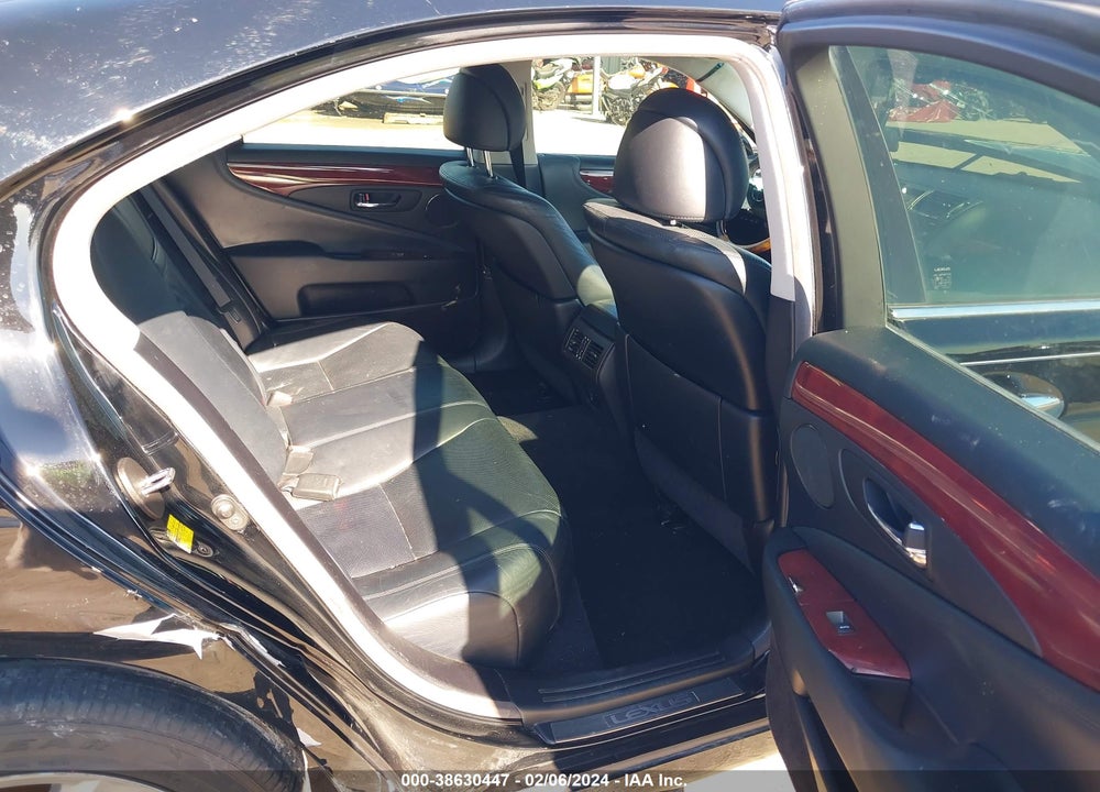 2012 LEXUS LS 460 VIN: JTHBL5EF8C5112108