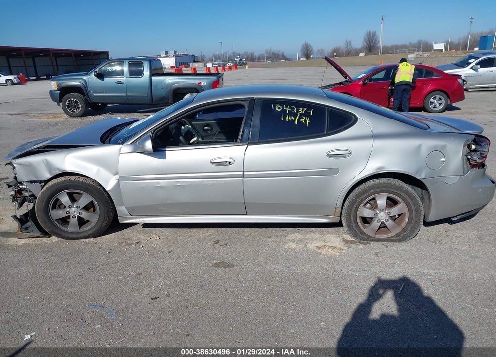 2007 PONTIAC GRAND PRIX VIN: 2G2WP552771140532