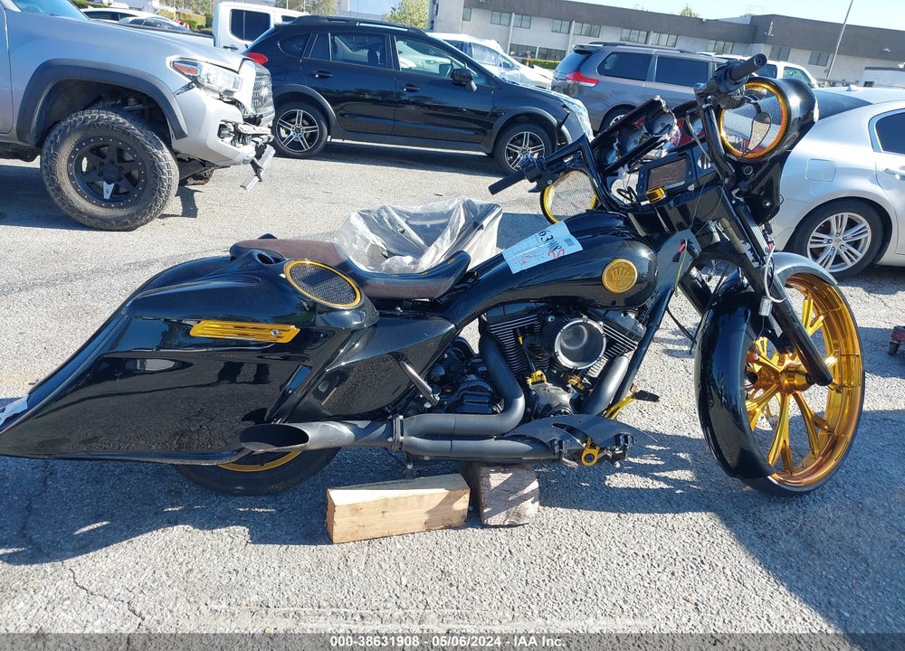2016 HARLEY-DAVIDSON FLHXS STREET GLIDE SPECIAL VIN: 1HD1KRM12GB674346