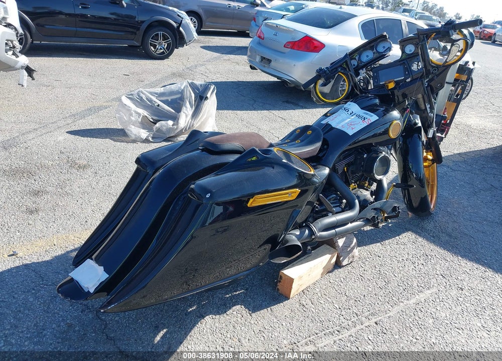 2016 HARLEY-DAVIDSON FLHXS STREET GLIDE SPECIAL VIN: 1HD1KRM12GB674346