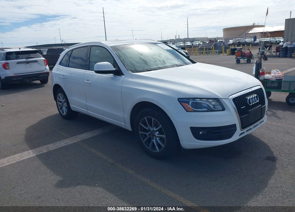 2010 AUDI Q5 3.2 PREMIUM VIN: WA1LKAFP7AA106730