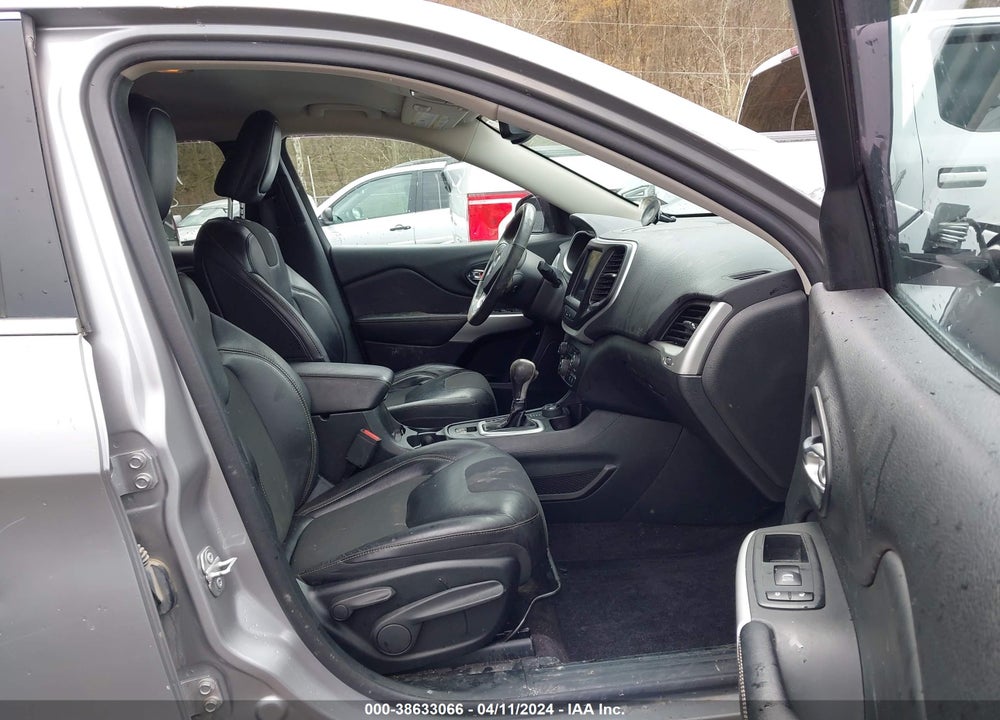 2018 JEEP CHEROKEE LATITUDE PLUS 4X4 VIN: 1C4PJMLB2JD617622