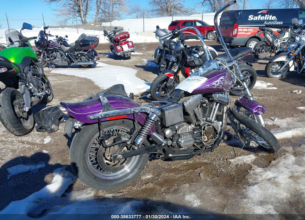 2002 HARLEY-DAVIDSON FXDWG VIN: 1HD1GEV152Y323039