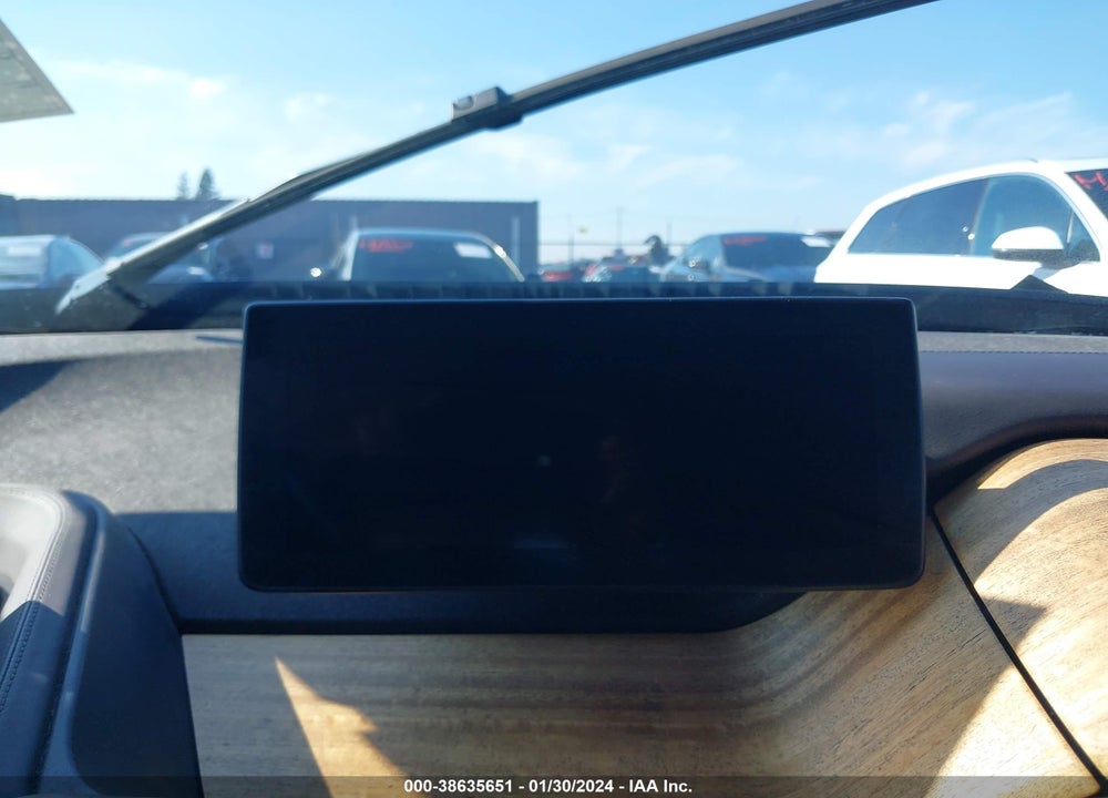 2017 BMW I3 94 AH W/RANGE EXTENDER VIN: WBY1Z8C3XHV893161