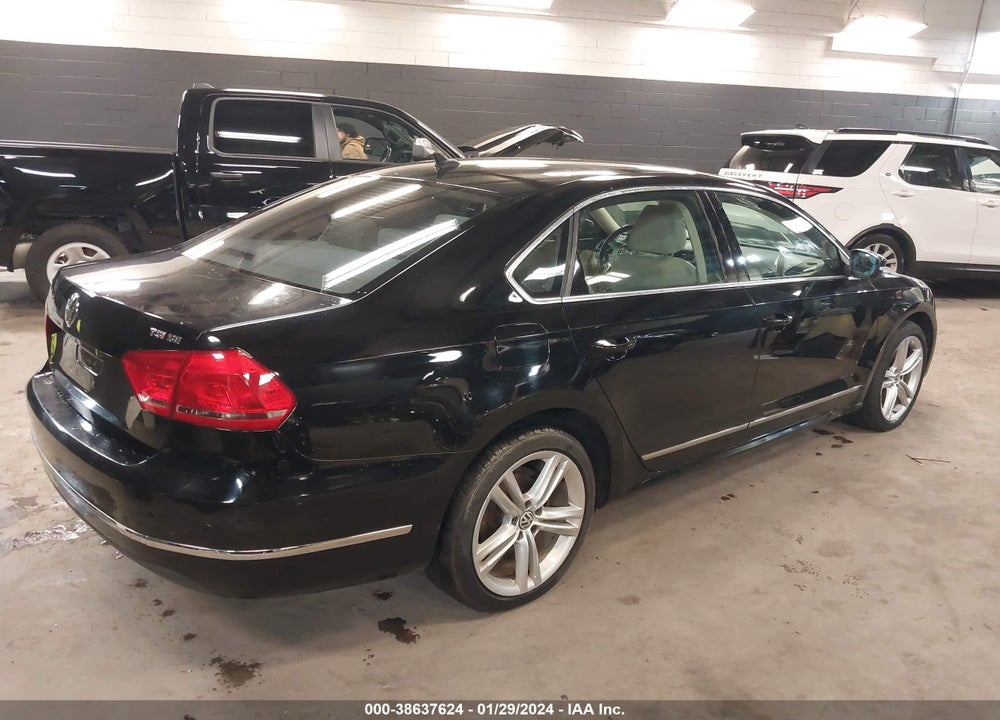 2015 VOLKSWAGEN PASSAT 1.8T SE VIN: 1VWBT7A31FC040089