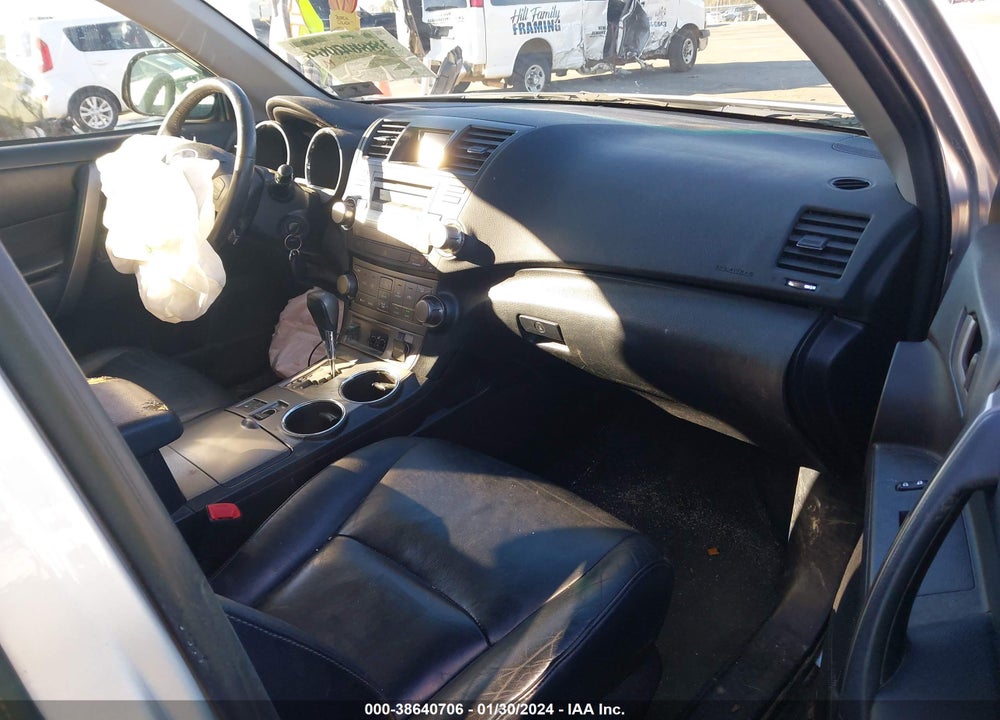 2010 TOYOTA HIGHLANDER SE V6 VIN: 5TDJK3EH7AS033977