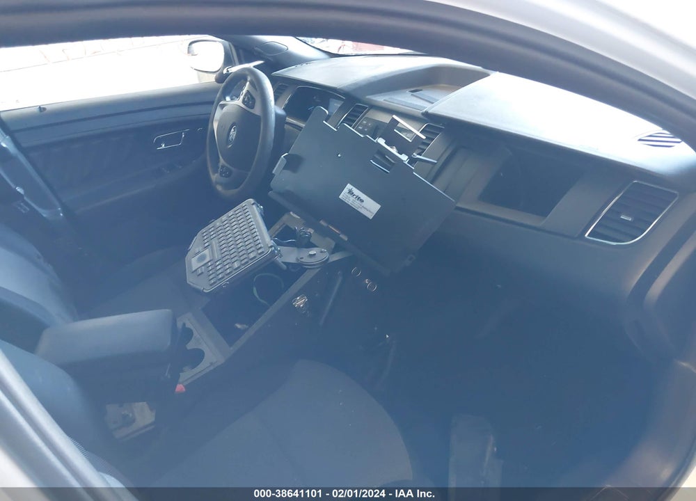 2013 FORD POLICE INTERCEPTOR VIN: 1FAHP2M84DG148536