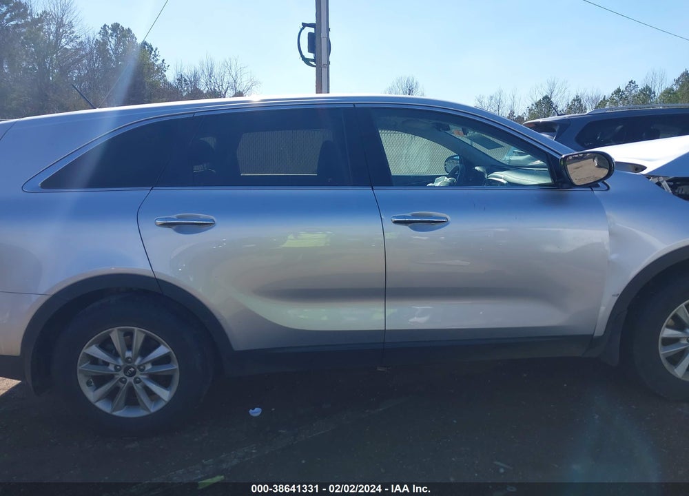 2020 KIA SORENTO 2.4L L VIN: 5XYPG4A38LG689326