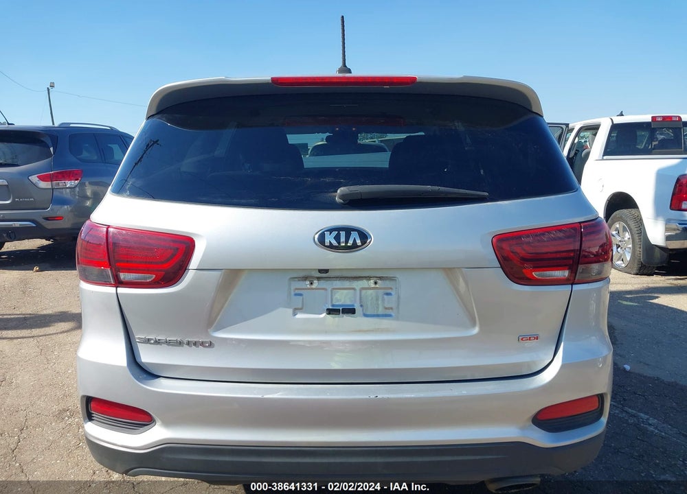 2020 KIA SORENTO 2.4L L VIN: 5XYPG4A38LG689326