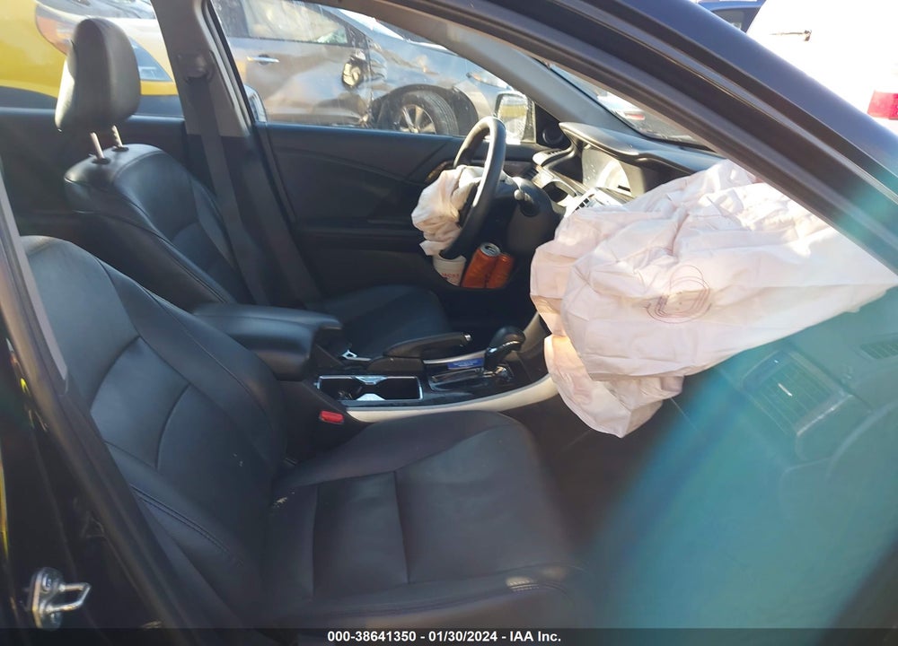 2016 HONDA ACCORD EX VIN: 1HGCR2F70GA213989