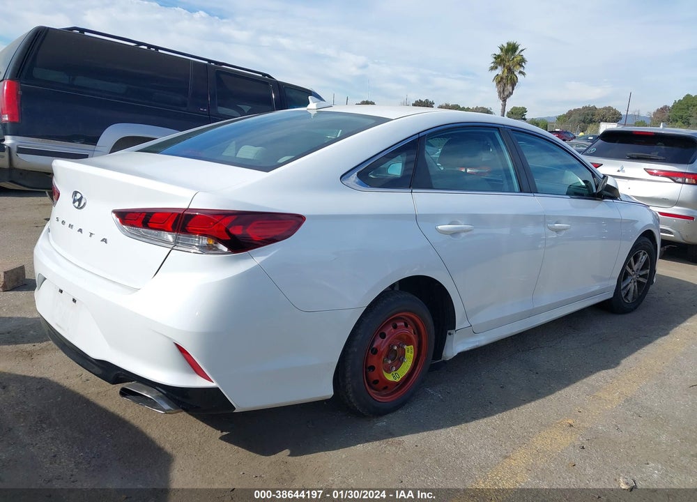 2018 HYUNDAI SONATA SE VIN: 5NPE24AF7JH608404