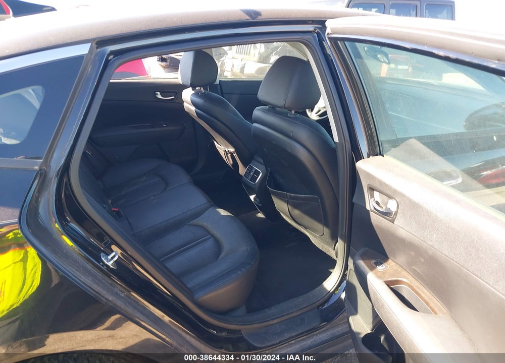 2016 KIA OPTIMA EX VIN: 5XXGU4L3XGG053233