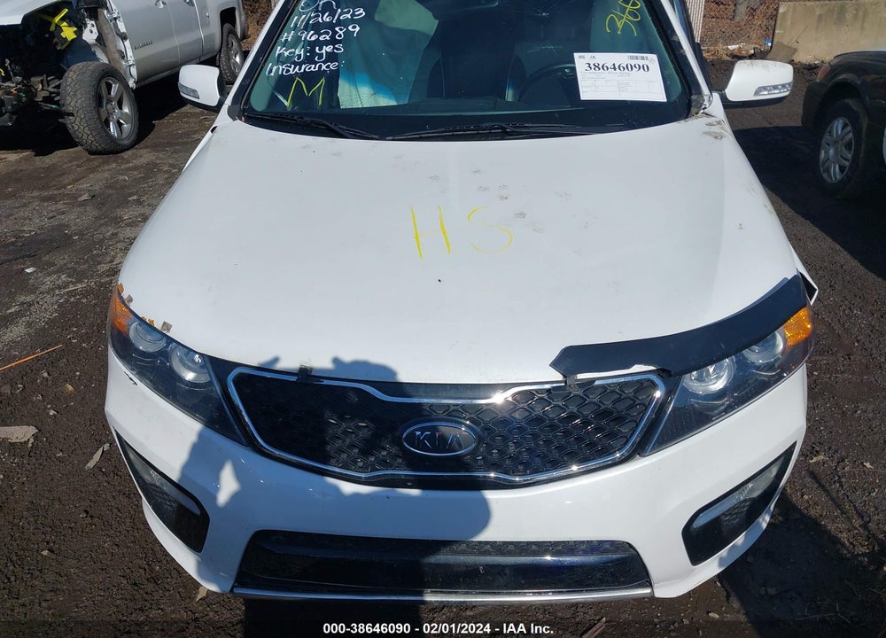 2013 KIA SORENTO SX VIN: 5XYKW4A24DG384542