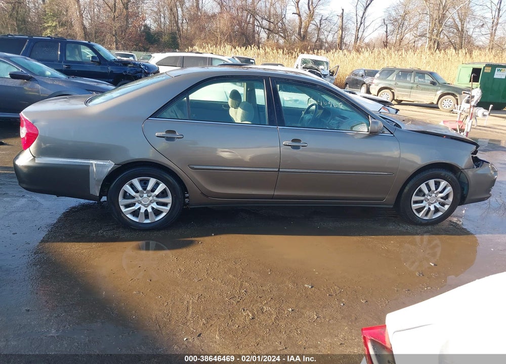 2002 TOYOTA CAMRY XLE VIN: 4T1BE32K92U563579