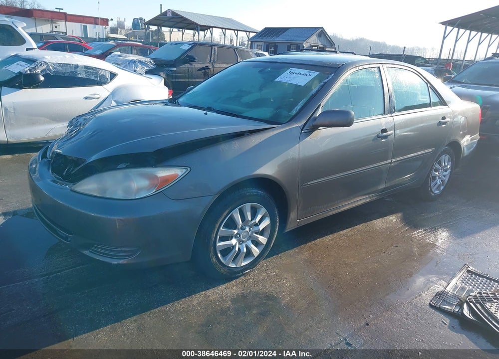 2002 TOYOTA CAMRY XLE VIN: 4T1BE32K92U563579