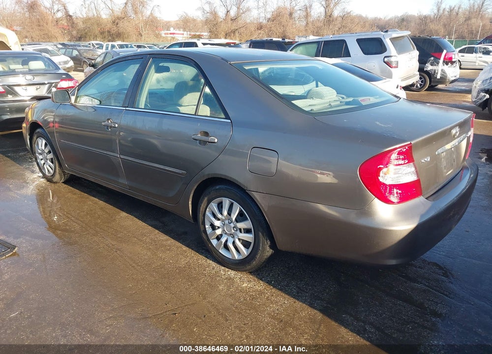 2002 TOYOTA CAMRY XLE VIN: 4T1BE32K92U563579
