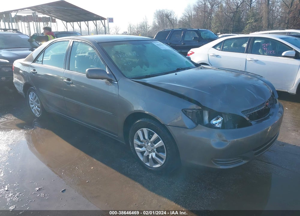 2002 TOYOTA CAMRY XLE VIN: 4T1BE32K92U563579