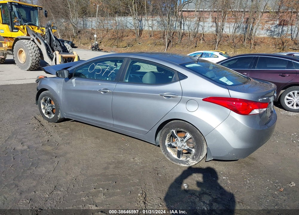 2013 HYUNDAI ELANTRA VIN: KMHDH4AEXDU506957