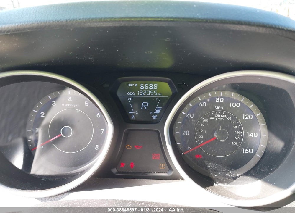 2013 HYUNDAI ELANTRA VIN: KMHDH4AEXDU506957