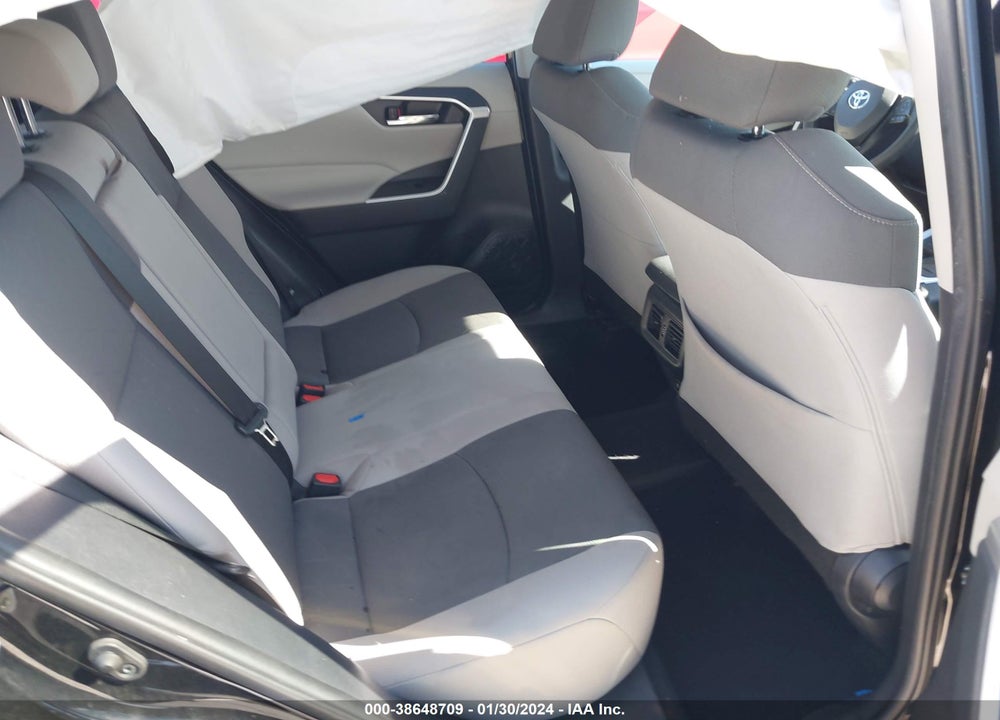 2021 TOYOTA RAV4 XLE VIN: 2T3W1RFV4MW120190