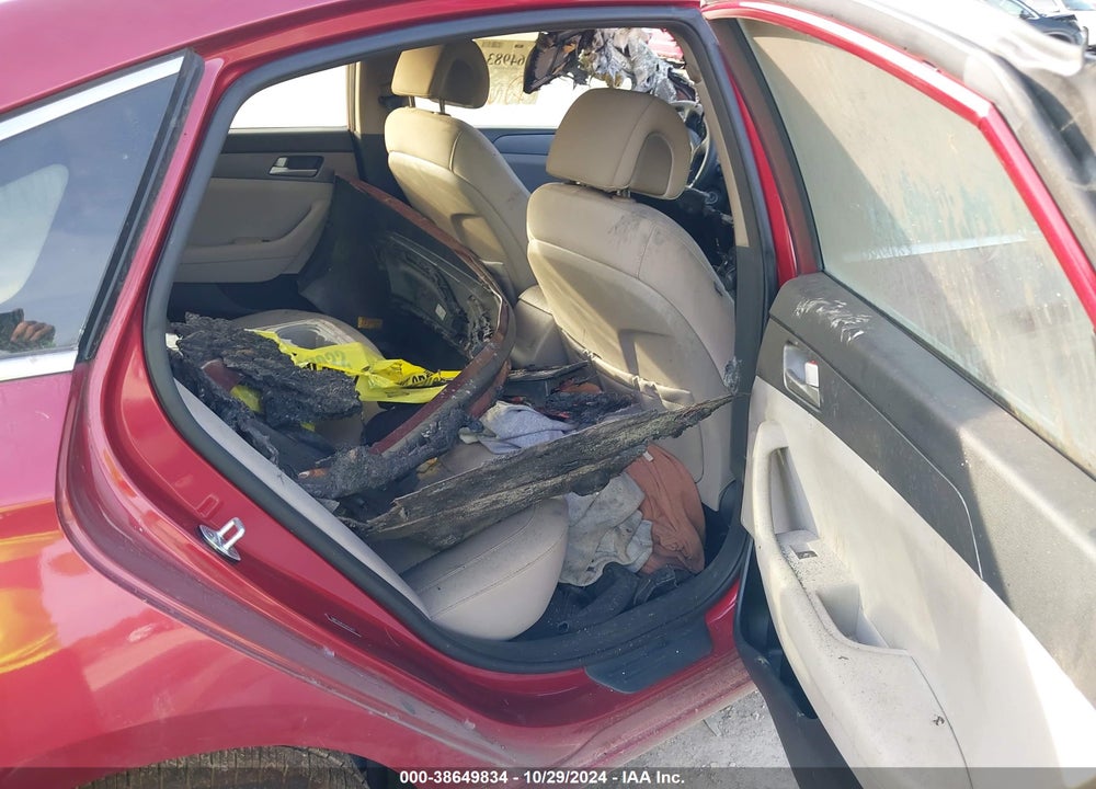2016 HYUNDAI SONATA SE VIN: 5NPE24AF1GH352477