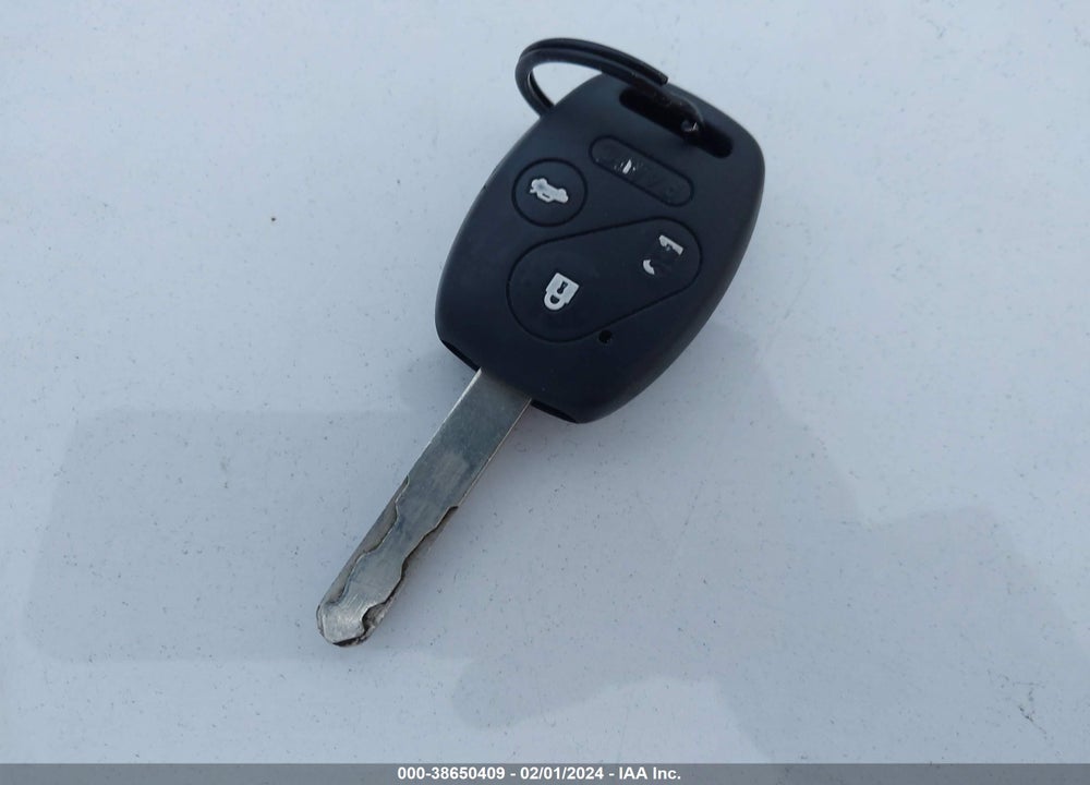 2004 HONDA ACCORD 3.0 EX VIN: 1HGCM66504A008513