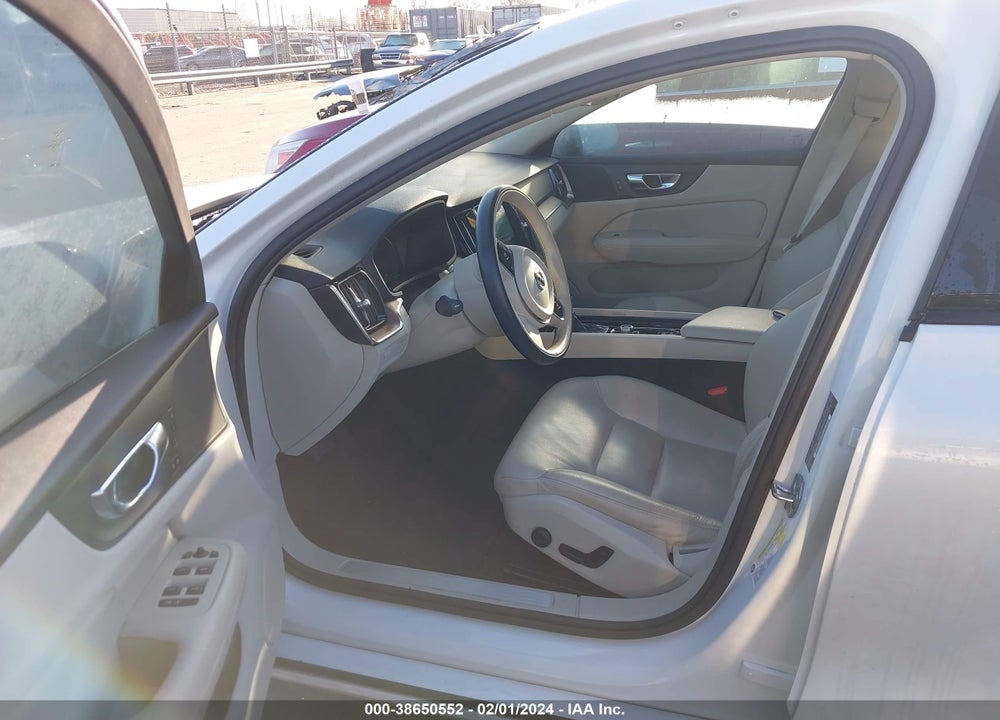 2021 VOLVO S60 T5 MOMENTUM VIN: 7JR102TZ1MG108748