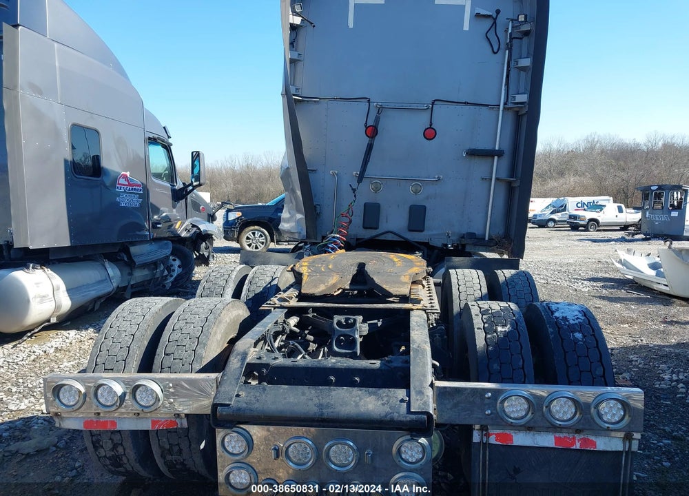 2015 KENWORTH T680 T680 VIN: 1XKYD49X9FJ438683