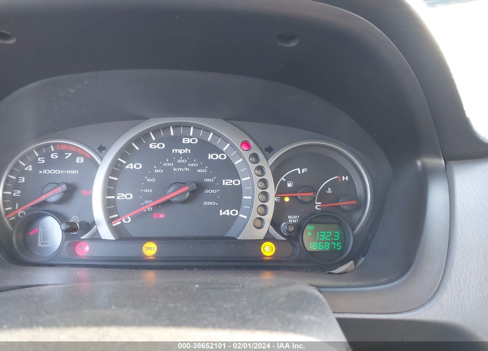 2005 HONDA PILOT LX VIN: 2HKYF18165H555856