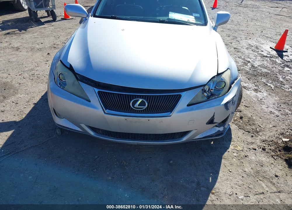 2008 LEXUS IS 350 VIN: JTHBE262685018496