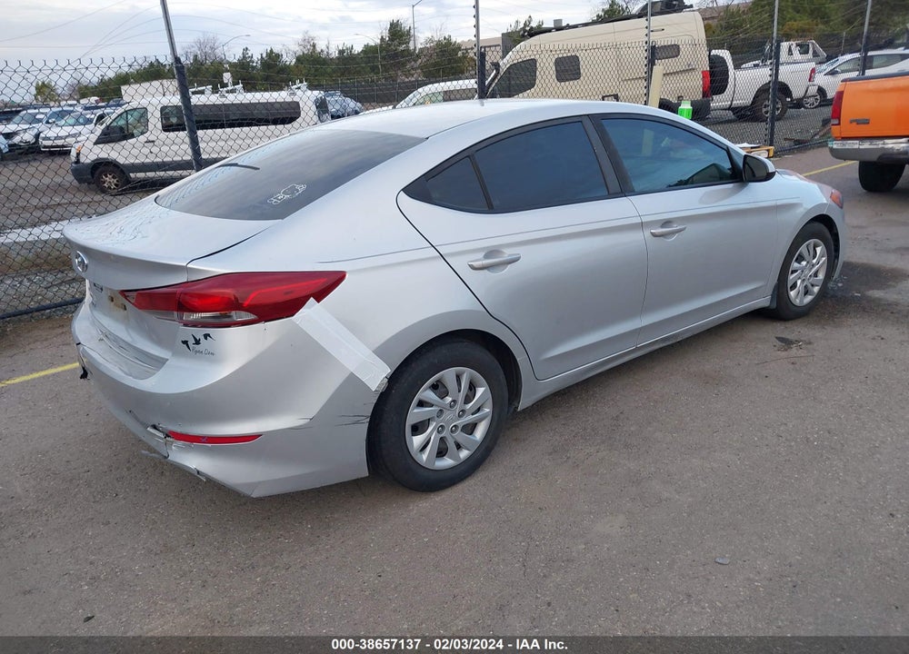 2018 HYUNDAI ELANTRA SE VIN: 5NPD74LF5JH320228