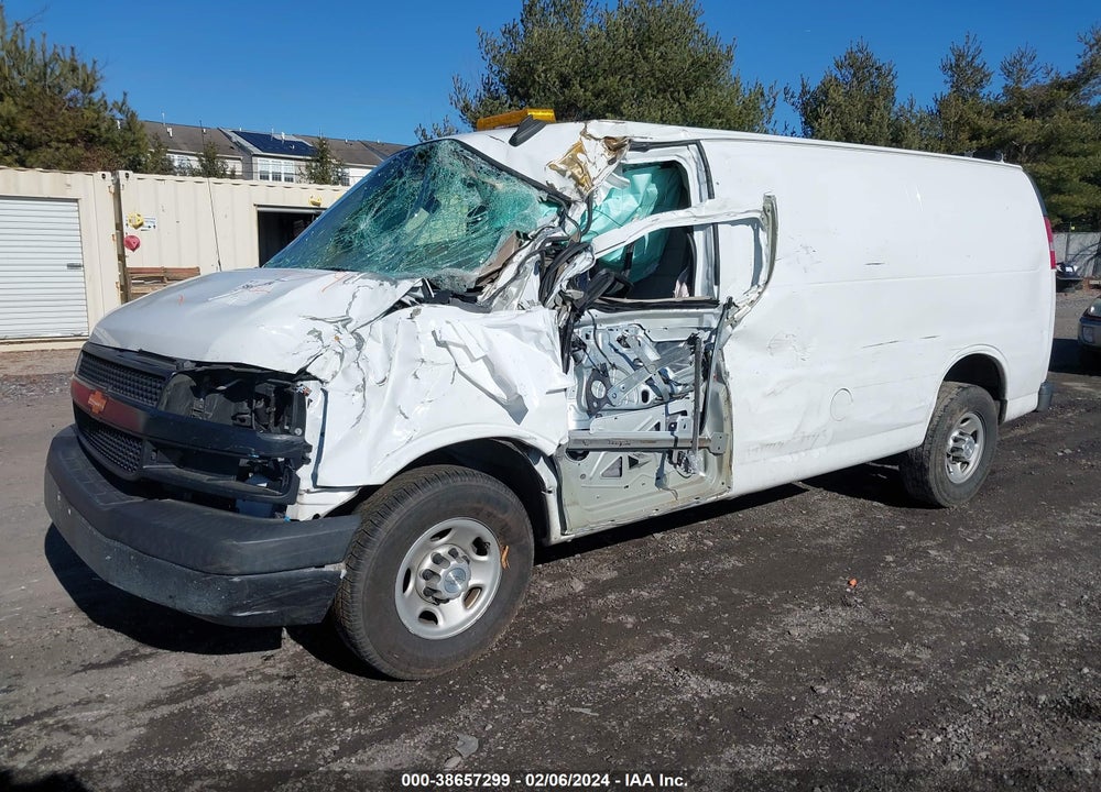2018 CHEVROLET EXPRESS 2500 WORK VAN VIN: 1GCWGAFP2J1337538