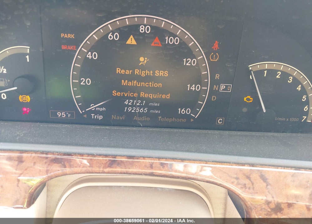 2008 MERCEDES-BENZ S 550 VIN: WDDNG71X98A232369