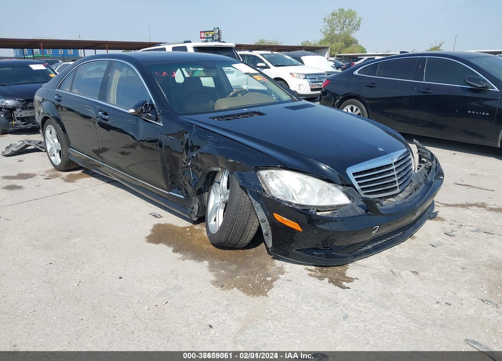 2008 MERCEDES-BENZ S 550 VIN: WDDNG71X98A232369