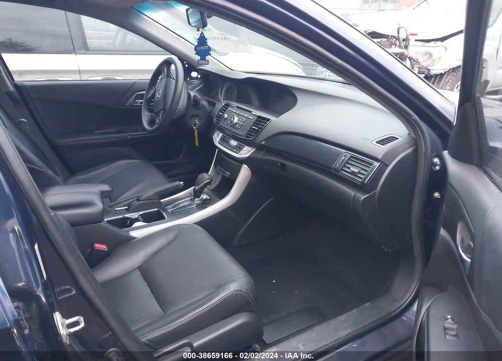 2015 HONDA ACCORD LX VIN: 1HGCR2F38FA139040