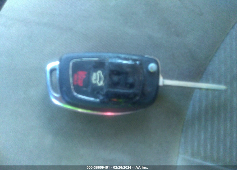 2015 HYUNDAI SONATA VIN: 5NPE34AF9FH094771