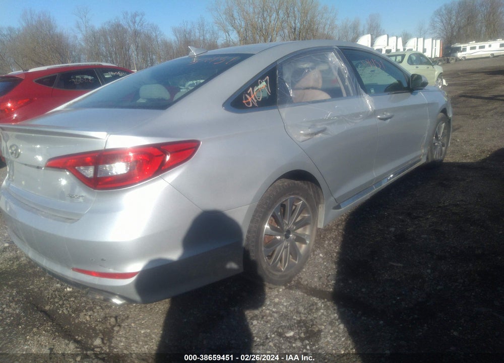 2015 HYUNDAI SONATA VIN: 5NPE34AF9FH094771