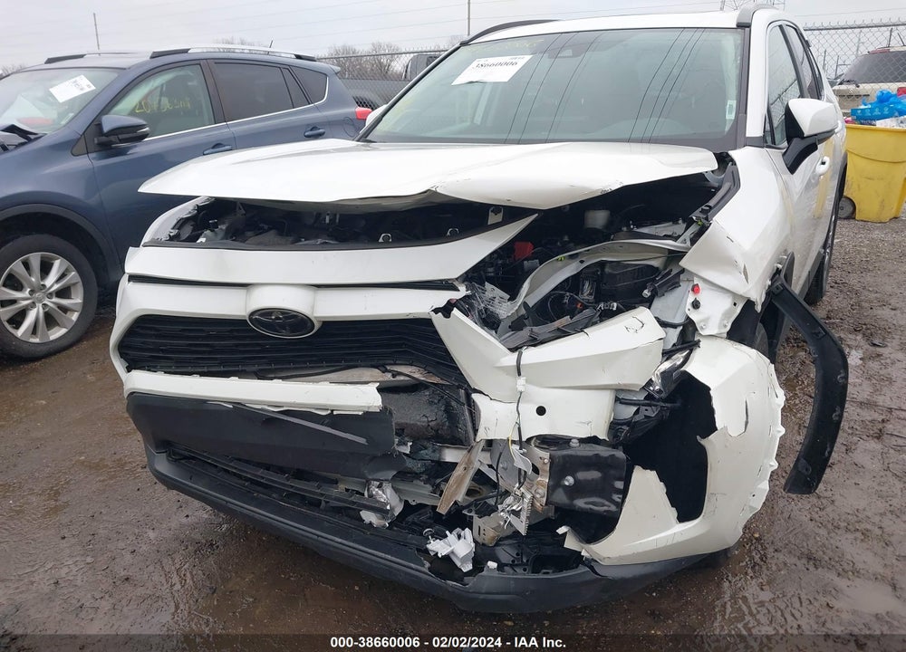 2021 TOYOTA RAV4 XLE PREMIUM VIN: 2T3A1RFV5MW234595