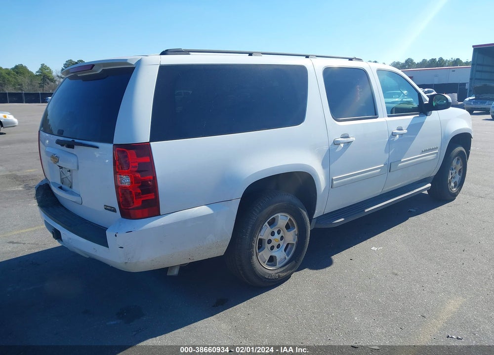 2010 CHEVROLET SUBURBAN 1500 LS VIN: 1GNUCHE07AR133679