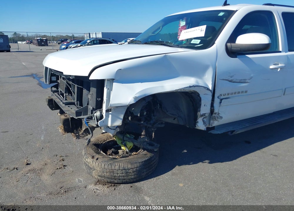 2010 CHEVROLET SUBURBAN 1500 LS VIN: 1GNUCHE07AR133679