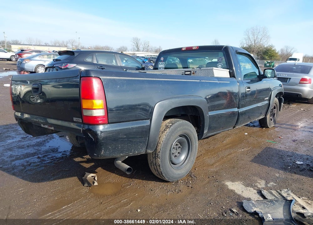 1999 CHEVROLET SILVERADO 1500 VIN: 1GCEC14W5XE120505