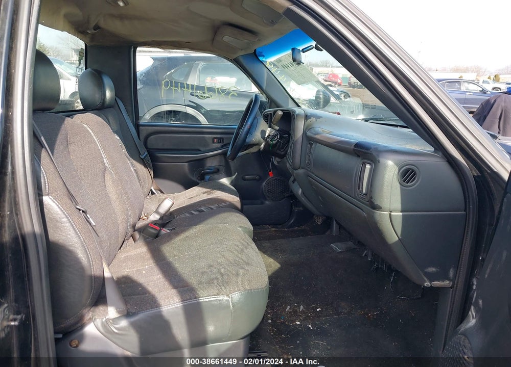 1999 CHEVROLET SILVERADO 1500 VIN: 1GCEC14W5XE120505
