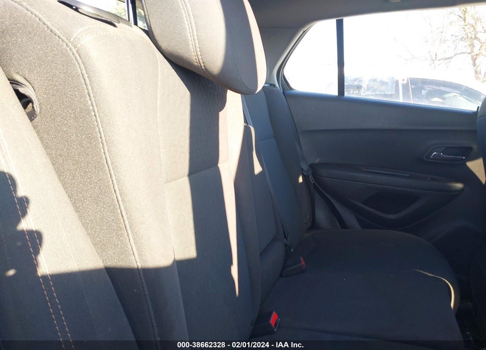 2018 CHEVROLET TRAX LS VIN: 3GNCJKSB3JL334491