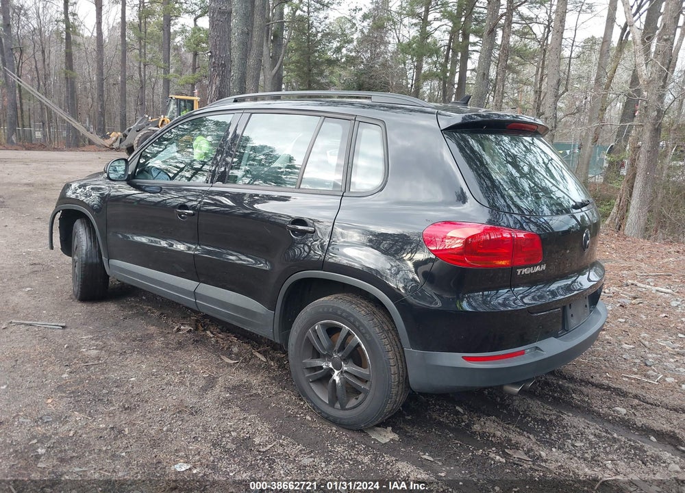 2017 VOLKSWAGEN TIGUAN 2.0T S VIN: WVGBV7AX2HK000771