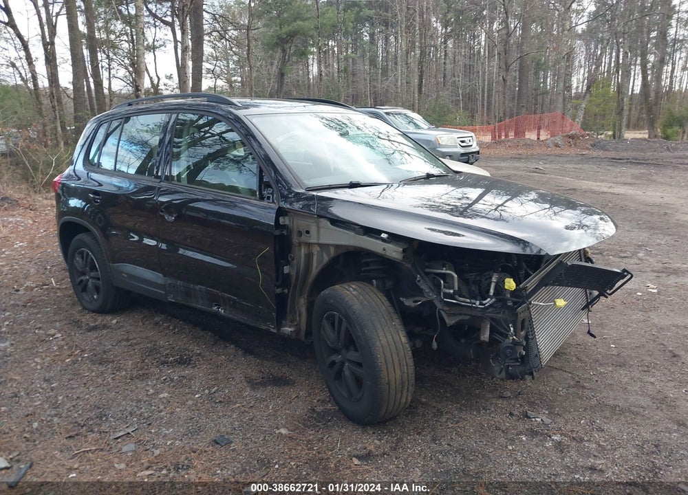 2017 VOLKSWAGEN TIGUAN 2.0T S VIN: WVGBV7AX2HK000771