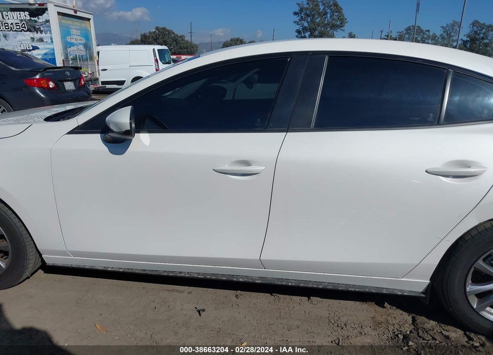 2022 MAZDA 3 2.5 S VIN: JM1BPAAL6N1507585