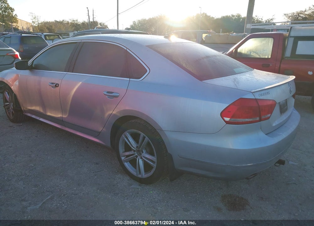 2014 VOLKSWAGEN PASSAT 2.0L TDI SEL PREMIUM VIN: 1VWCN7A39EC010318