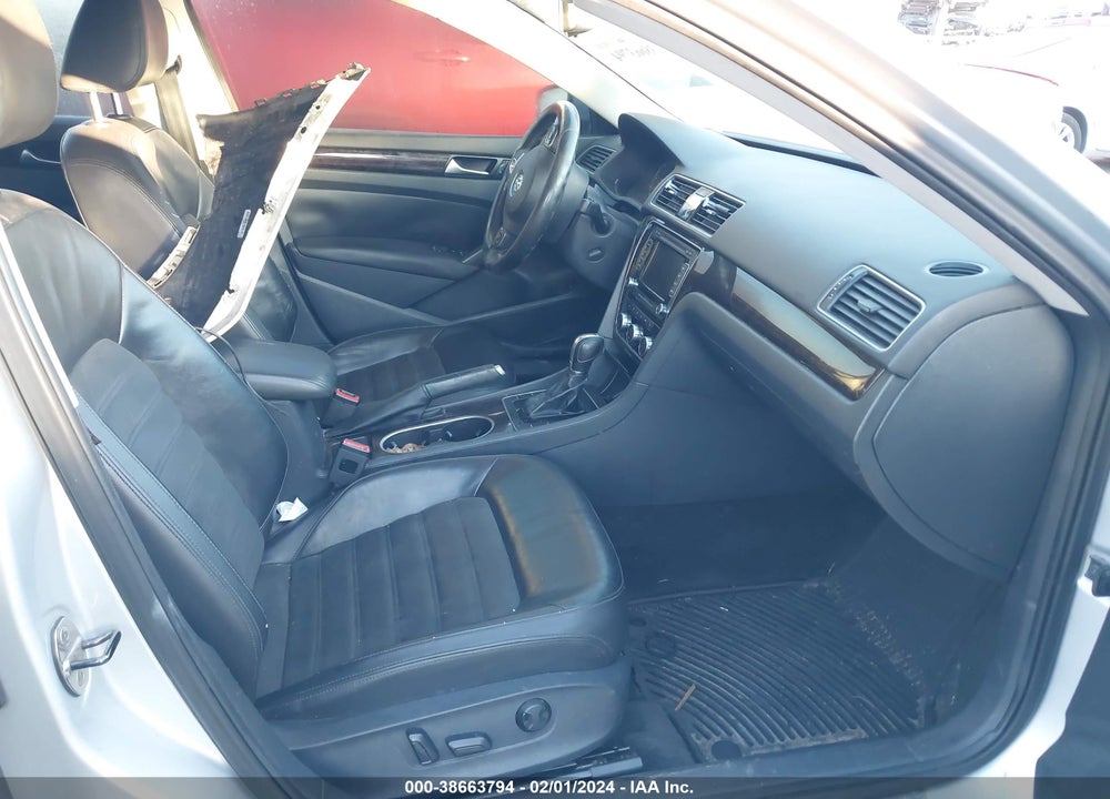 2014 VOLKSWAGEN PASSAT 2.0L TDI SEL PREMIUM VIN: 1VWCN7A39EC010318