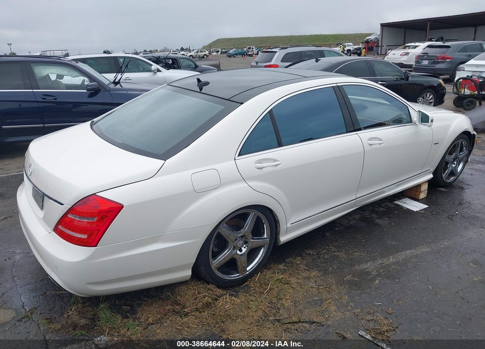2012 MERCEDES-BENZ S CLASS VIN: WDDNG7DB5CA478067